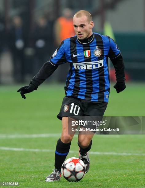 Wesley Sneijder of FC Inter Milan in action during the UEFA Champions League Group F match between FC Inter Milan and FC Rubin Kazan on December 9,...