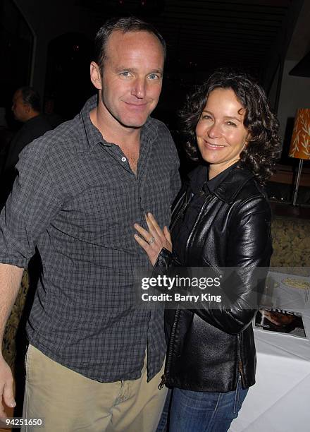 Clark Gregg and Jennifer Grey