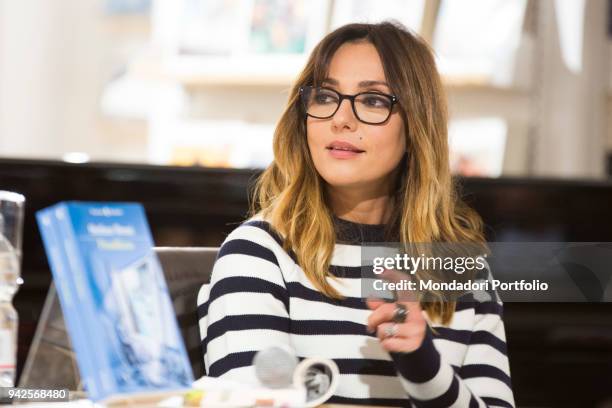 Ambra Angiolini presenting the new book of Stefano Benni Prendiluna at laFeltrinelli. Milan, 11th May 2017