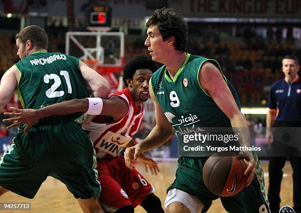 Jiri Welsch, #9 of Unicaja in action during the Euroleague Basketball Regular Season 2009-2010 Game Day 7 between Olympiacos Piraeus vs Unicaja at...