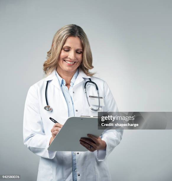 i'll have you good as new in no time - clipboard stock pictures, royalty-free photos & images