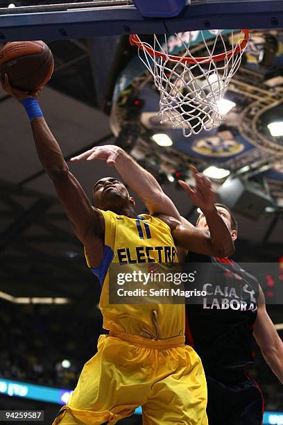 Alan Anderson, #11 of Maccabi Electra Tel Aviv in action during the Euroleague Basketball Regular Season 2009-2010 Game Day 7 between Maccabi Electra...