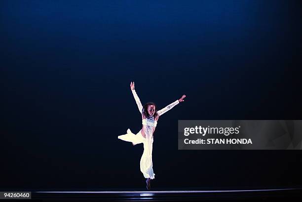 Renee Robinson of the Alvin Ailey American Dance Theater during dress rehearsal of "Grace", from the retrospective "Best of 20 Years", December 10,...