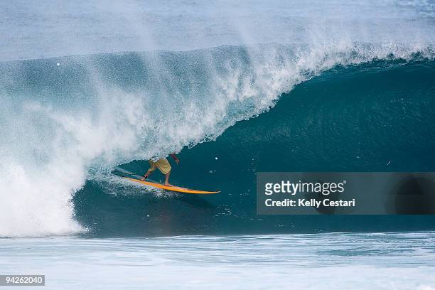 Liam McNamara surfs only two waves to win his Round 1 heat of the Billabong Pipeline Masters on December 10, 2009 at the Banzai Pipeline on the North...