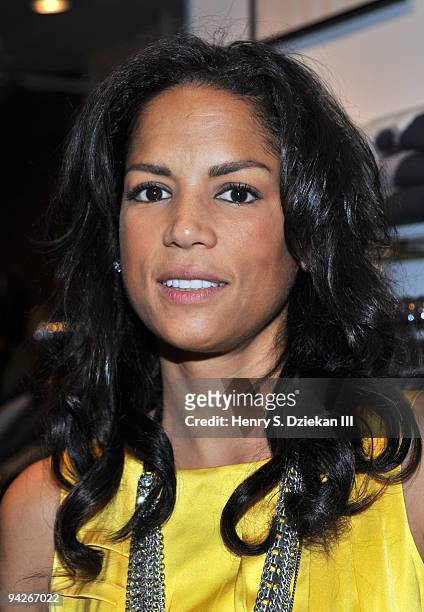 Actress/model Veronica Webb attends the Twinkle By Wenlan Pop-Up Shop opening night party at Cadillac's Castle on December 10, 2009 in New York City.