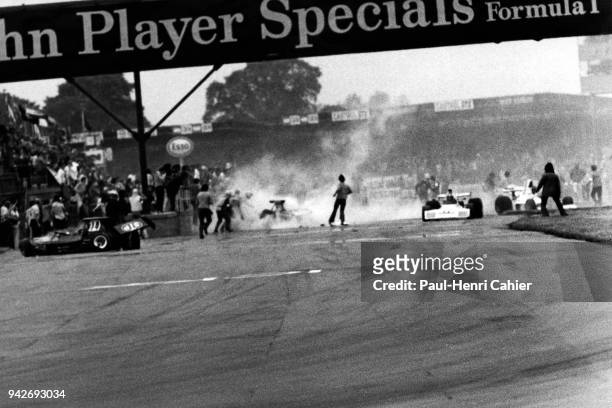 Roger Williamson, Wilson Fittipaldi, March-Ford 731, Brabham-Ford BT42, Grand Prix of Great Britain, Silverstone Circuit, 14 July 1973. Result of the...