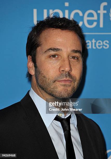 Actor Jeremy Piven arrives at the UNICEF Ball held at the Beverly Wilshire Hotel on December 10, 2009 in Beverly Hills, California.
