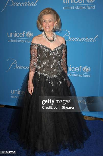 Barbara Davis arrives at the UNICEF Ball held at the Beverly Wilshire Hotel on December 10, 2009 in Beverly Hills, California.