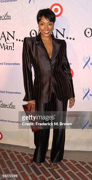 Actress Kellita Smith attends the Debbie Allen Dance Academy's annual fundraiser at UCLA's Royce Hall on December 10, 2009 in Los Angeles, California.