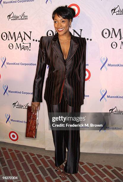 Actress Kellita Smith attends the Debbie Allen Dance Academy's annual fundraiser at UCLA's Royce Hall on December 10, 2009 in Los Angeles, California.