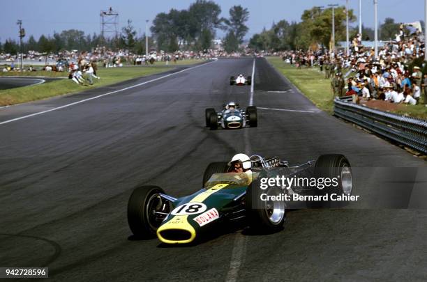 Moisés Solana, Lotus-Ford 49, Grand Prix of Mexico, Autodromo Hermanos Rodriguez, Magdalena Mixhuca, 22 October 1967.