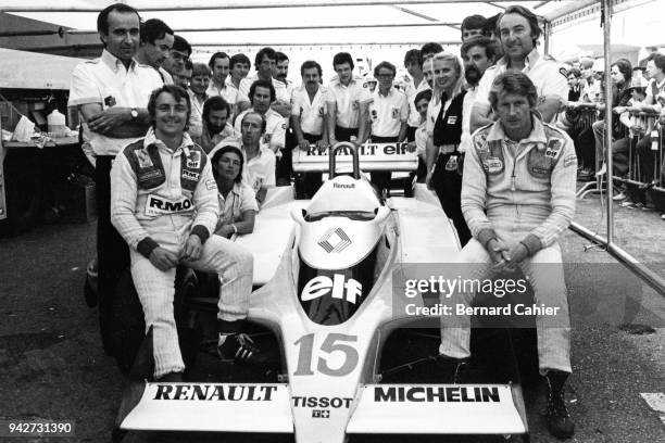 René Azrnoux, Jean-Pierre Jabouille, Jean Sage, Gérard Larrousse, Marie-Claude Beaumont, Renault RS10, Grand Prix of France, Dijon-Prenois, 01 July...