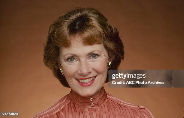 Agust 1983. MARION ROSS