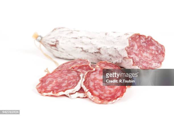slices of salami - salami stock-fotos und bilder