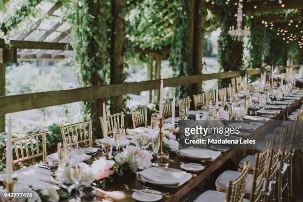 romantic long table wedding decor - wedding reception stock pictures, royalty-free photos & images