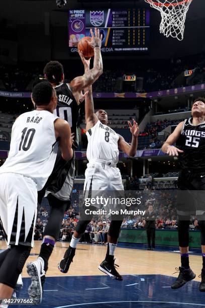 MarShon Brooks of the Memphis Grizzlies shoots the ball against the Sacramento Kings on April 6, 2018 at FedExForum in Memphis, Tennessee. NOTE TO...