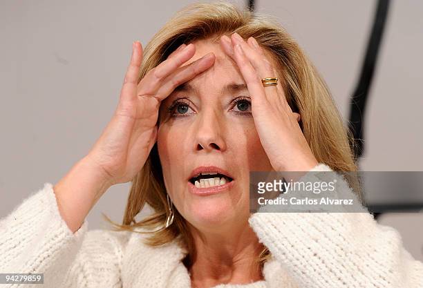 Actress Emma Thompson attends "The Journey" opening exhibition at Retiro Park on December 11, 2009 in Madrid, Spain.