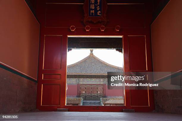 forbidden city - inside forbidden city stock-fotos und bilder