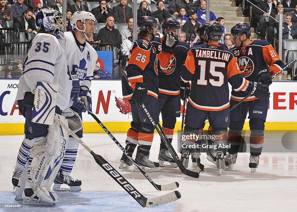 New York Islanders v Toronto Maple Leafs