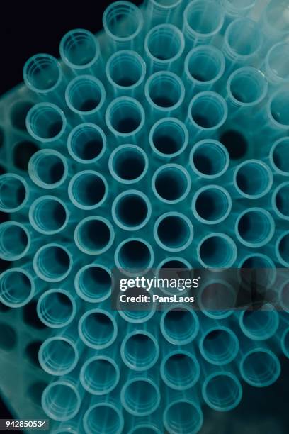 empty centrifuge tube for science research - tube photos et images de collection