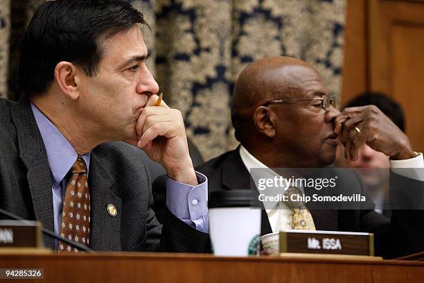 House Oversight and Government Reform Committee ranking member Rep. Darrell Issa and Chairman Edolphus Towns listen to witnesses testify about the...