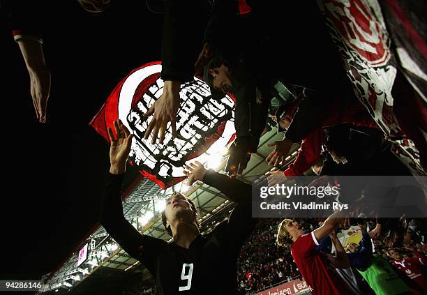 Srdjan Lakic of Kaiserslautern and his team mates acknowledge the fans after winning 3:0 the Second Bundesliga match between 1. FC Kaiserslautern and...