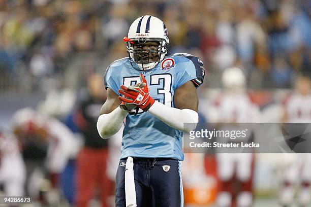 Keith Bulluck of the Tennessee Titans moves on the field during the game against the Arizona Cardinals at LP Field on November 29, 2009 in Nashville,...