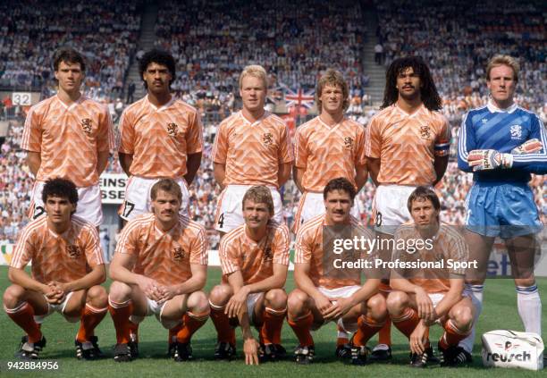The Netherlands line up for a group photo before the UEFA Euro 1988 match between England and the Netherlands at the Rheinstadion on June 15, 1988 in...