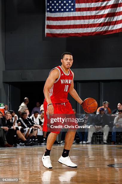 Jonathan Wallace of the Rio Grande Valley Vipers handles the ball against the Austin Toros during the D-League game on November 28, 2009 at the...