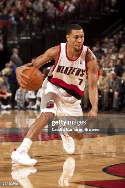 Brandon Roy of the Portland Trail Blazers makes a move during the game against the New Jersey Nets at The Rose Garden on November 25, 2009 in...
