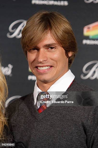 Carlos Baute attends the ''40 Principales Awards'' winners and performers photocall at Sports Palace on December 11, 2009 in Madrid, Spain.