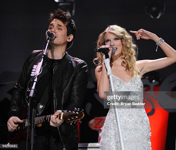 John Mayer and Taylor Swift perform onstage during Z100's Jingle Ball 2009 at Madison Square Garden on December 11, 2009 in New York City.