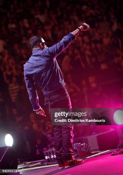 Jay Sean performs onstage during Z100's Jingle Ball 2009 presented by H&M at Madison Square Garden on December 11, 2009 in New York City.