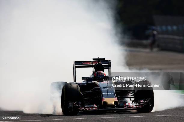 Daniil Kvyat, Toro Rosso-Ferrari STR11, Grand Prix of Italy, Autodromo Nazionale Monza, 04 September 2016. Daniil Kviat locks his wheels right before...