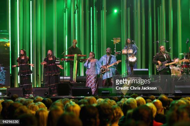 Mariam and Amadou sing on stage during the Nobel Peace Prize Concert at Oslo Spektrum on December 11, 2009 in Oslo, Norway. Tonight's Nobel Peace...