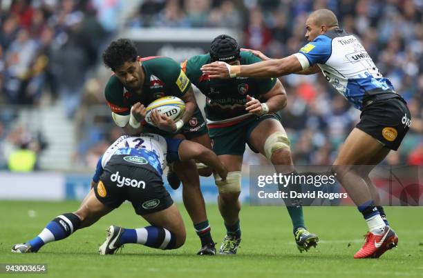 Valentino Mapapalangi of Leicester takes on Ben Tapuai during the Aviva Premiership match between Bath Rugby and Leicester Tigers at Twickenham...