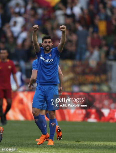 Marco Benassi of ACF Fiorentina celebrates after scoring the opening goal during the serie A match between AS Roma and ACF Fiorentina at Stadio...