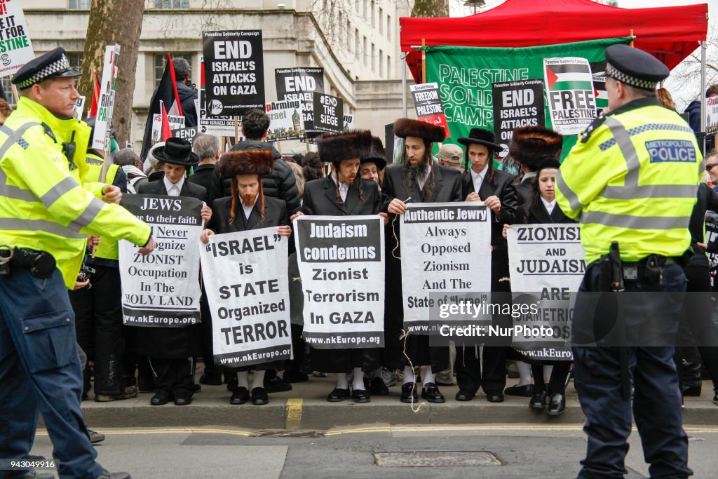 Protest in London 'Stop killings of Palestinian's in Gaza'