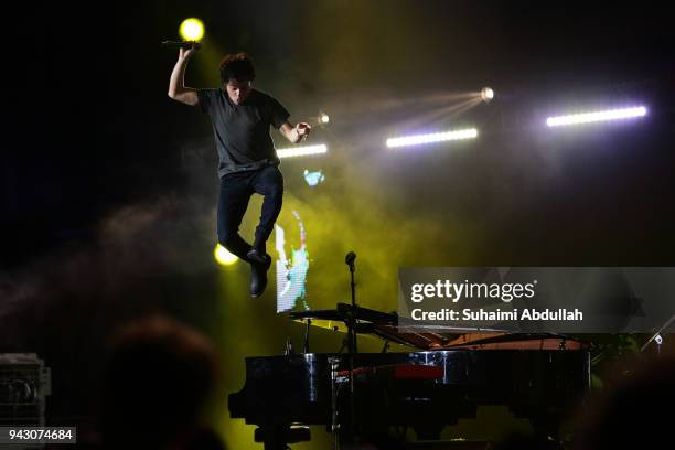 Jamie Cullum performs on stage during the Singapore Jazz Festival 2018 at Marina Bay Sands Event Plaza on April 7, 2018 in Singapore.