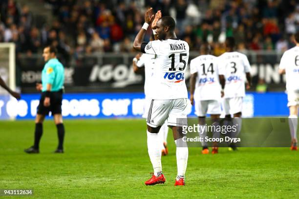 Moussa Konate of Amiens SC celebrate his goal during the Ligue 1 match between Amiens SC and SM Caen at Stade de la Licorne on April 7, 2018 in...