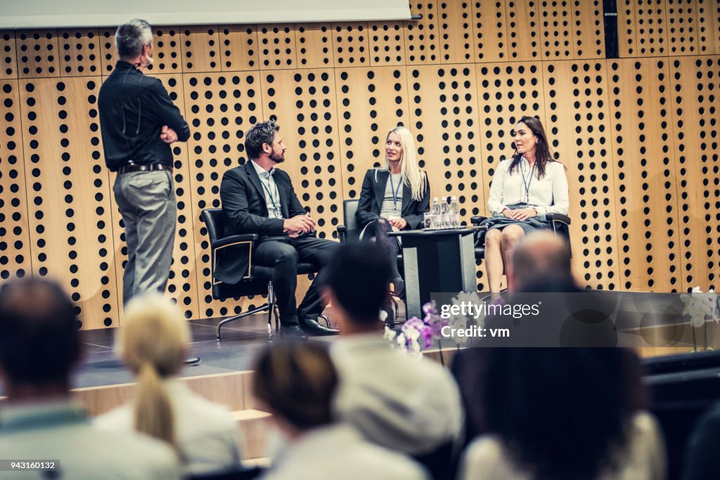Conferentie ronde tafel