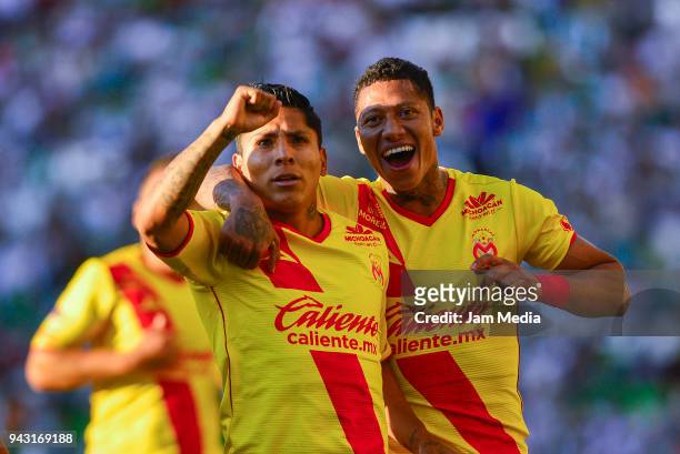 Raul Ruidiaz of Morelia celebrates with teamamtes after scoring the first goal of his team during the 14th round match between Leon and Morelia as...
