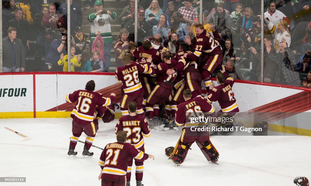 Hunter Shepard of the Minnesota Duluth Bulldogs celebrates with his ...
