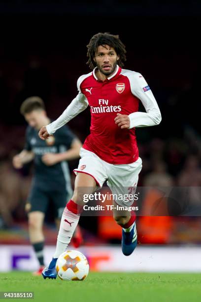 Mohamed Elneny of Arsenal controls the ball during the UEFA UEFA Europa League Quarter-Final first leg match between Arsenal FC and CSKA Moskva at...