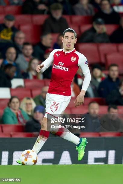 Hector Bellerin of Arsenal controls the ball during the UEFA UEFA Europa League Quarter-Final first leg match between Arsenal FC and CSKA Moskva at...