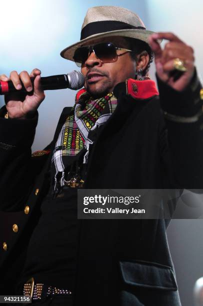 Shaggy performs at Hard Rock Live! in the Seminole Hard Rock Hotel & Casino on December 11, 2009 in Hollywood, Florida.