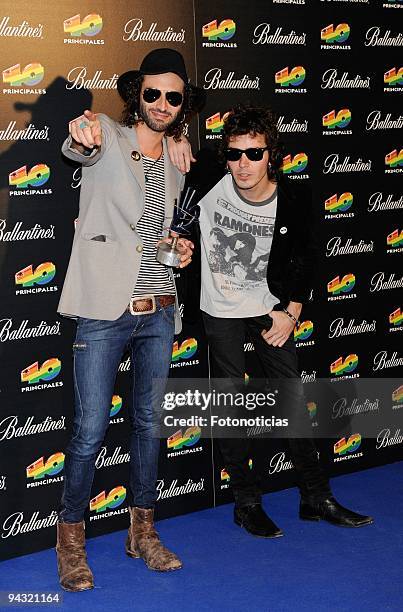 Jose Miguel Conejo and Ruben Pozo attend the "40 Principales" Awards 2009 winners and performers photocall, at the Palacio de Deportes on December...