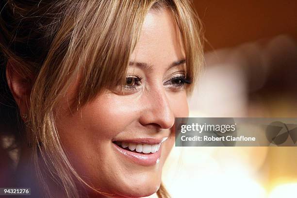 Actress and singer Holly Valance arrives for the 2009 Samsung Mobile AFI Awards at the Regent Theatre on December 12, 2009 in Melbourne, Australia.