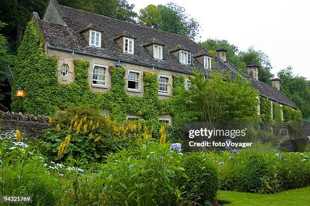 country hotel - cotswolds stock pictures, royalty-free photos & images