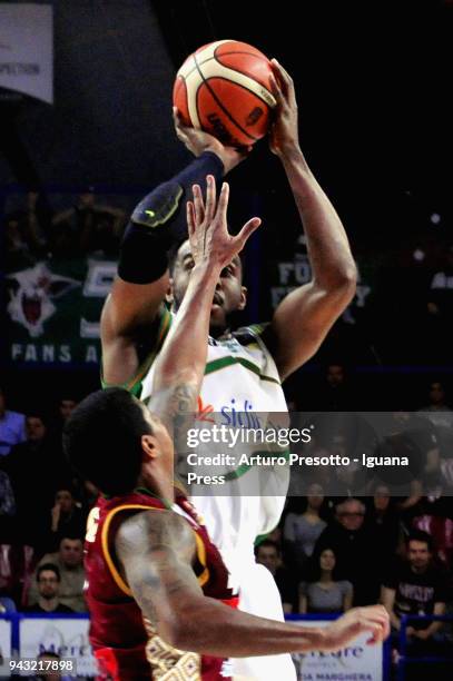 Jason Rich of Sidigas competes with Edgar Sosa of Umana during the LBA LegaBasket of Serie A match between Reyer Umana Venezia and Scandone Sidigas...